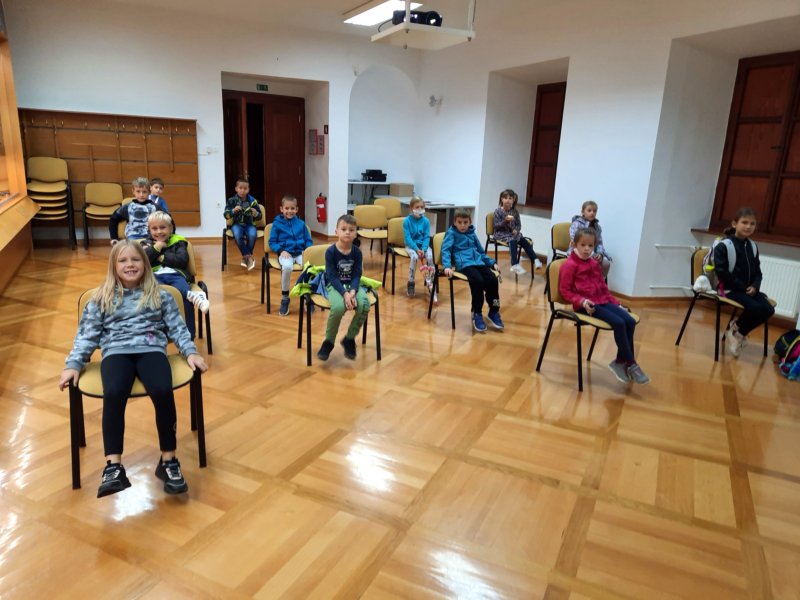 1. in 2. razred v muzeju v Metliki