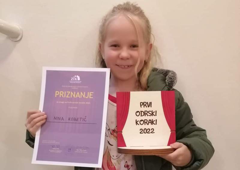 Nina Kobetič zmagala na prireditvi Prvi odrski koraki 2022