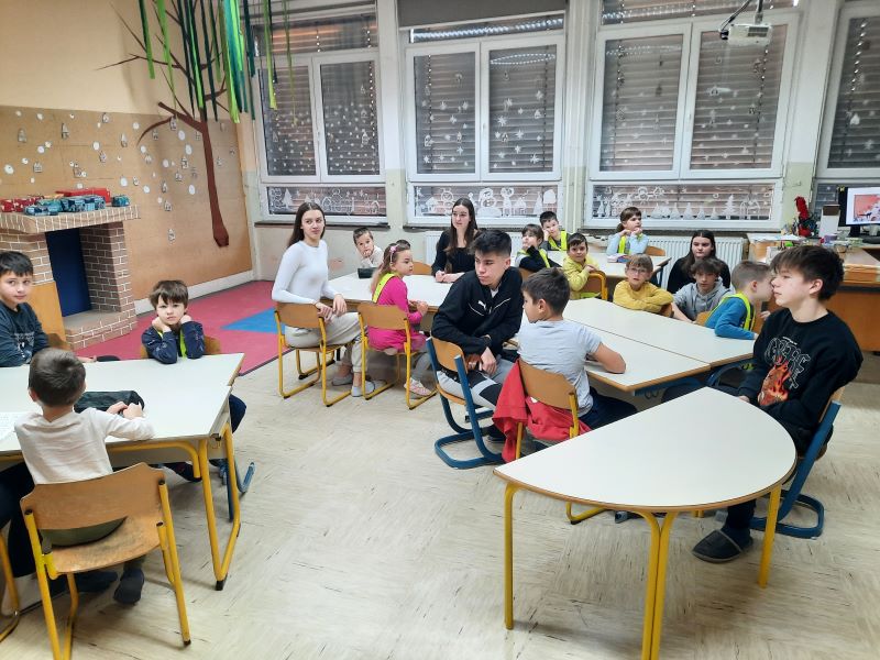 Bralno sodelovanje med učenci 1. in 9. razreda