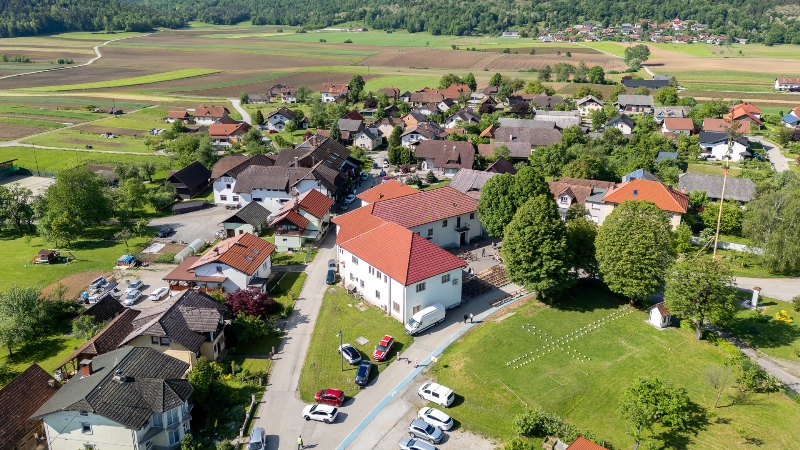 Spominska prireditev ob 80. obletnici bombardiranja Dragatuša