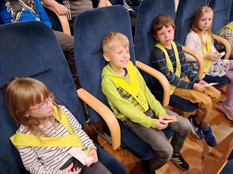Kulturni dan v Novem mestu – Juri Muri v Afriki pleše