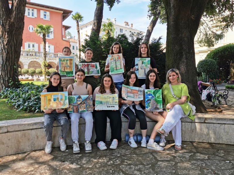 Udeležili smo se 8. izletniške kolonije mladih likovnikov Dolenjske in Bele krajine v Opatiji