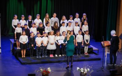 Revija otroških pevskih zborov